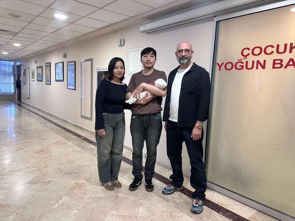 10 günlük mucize! Ölüm riski taşıyan Moğolistanlı bebek Konya’da hayata tutundu 2